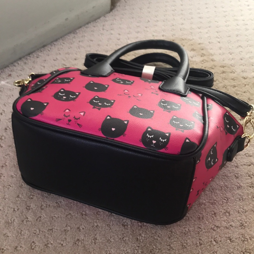New Betsey Johnson pink cat faces black Satchel - Picture 3 of 6
